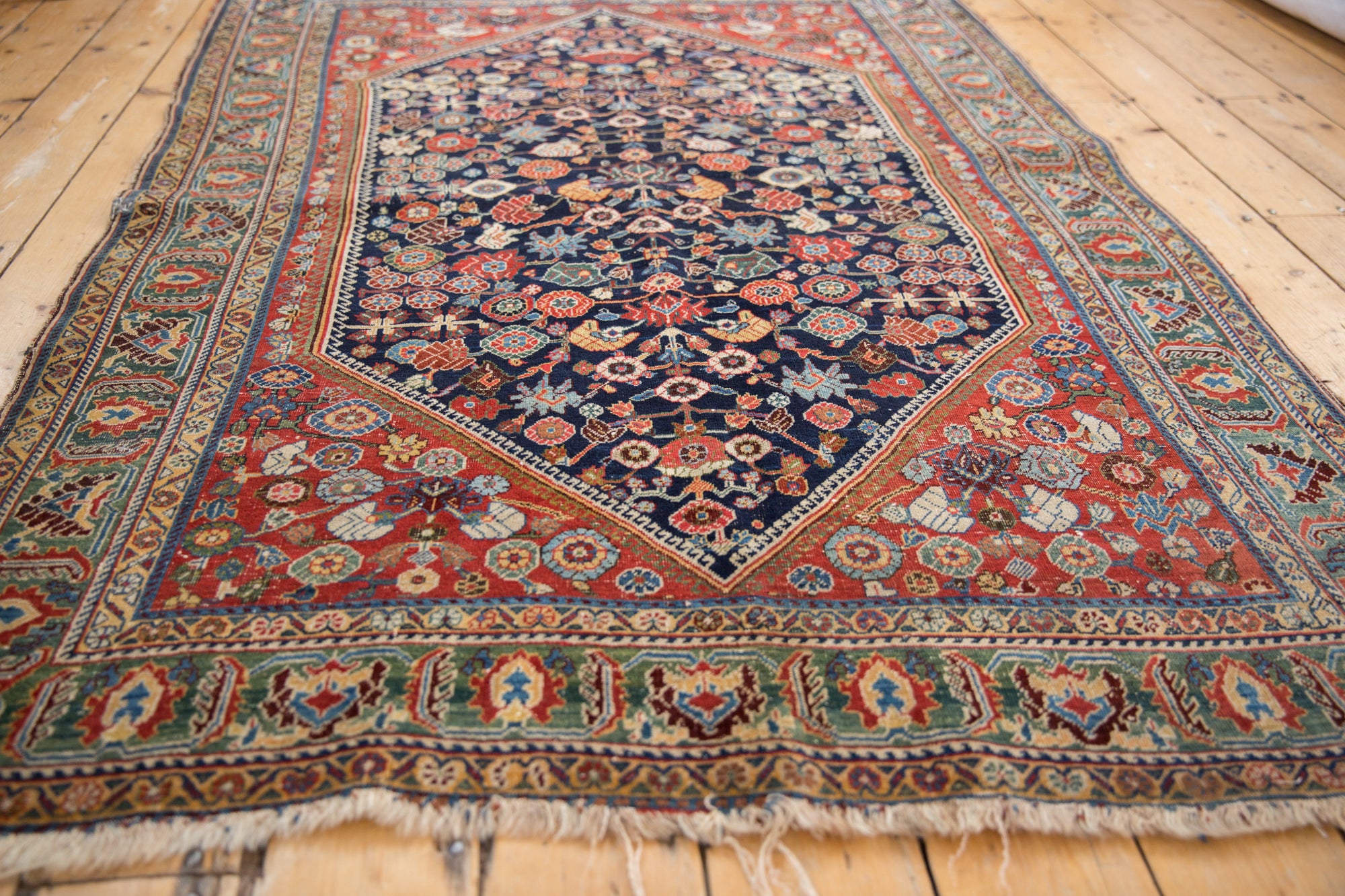 4.5x6.5 Antique Qashqai Area Rug / ONH item 2001