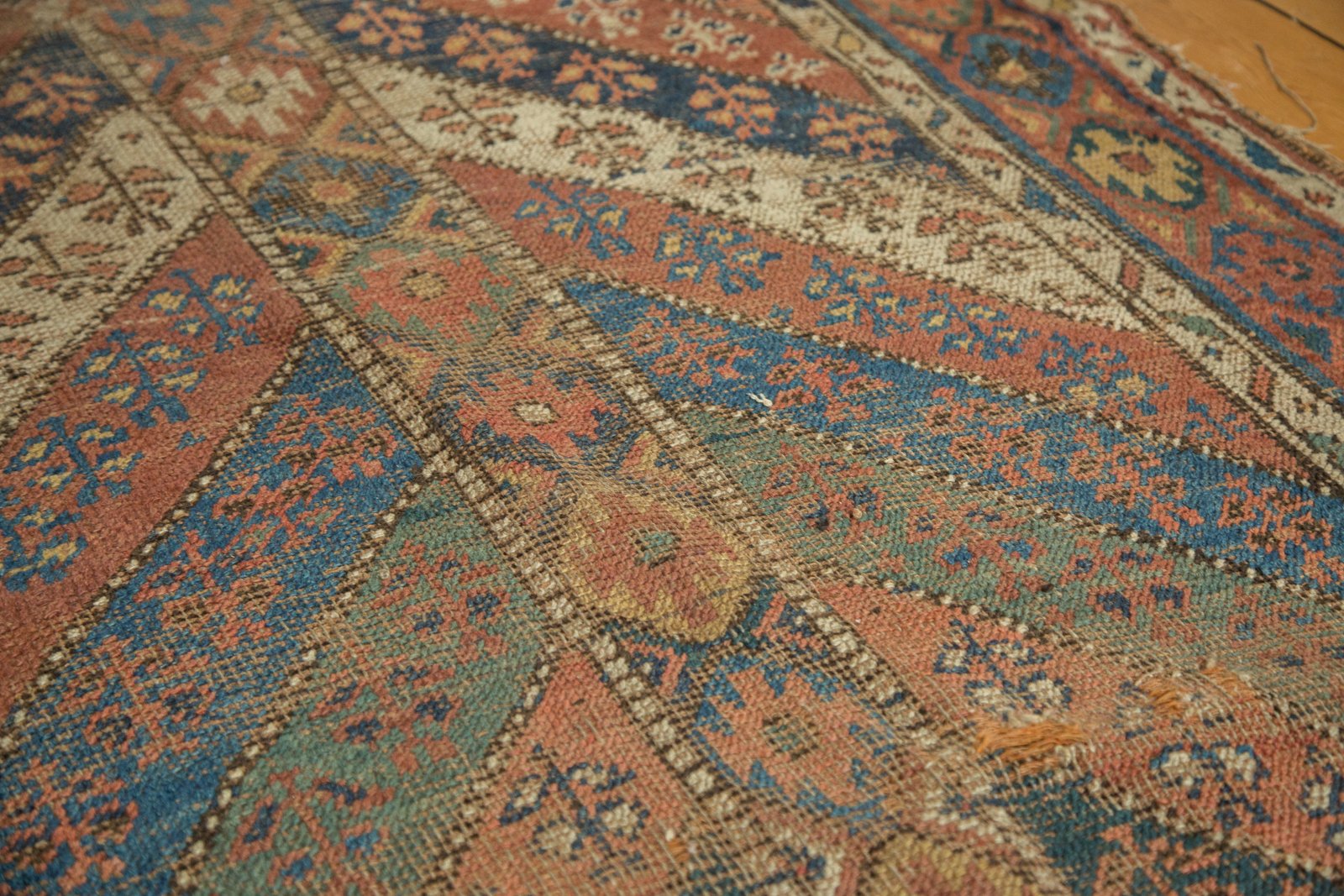 5x8 Antique Kurdish Carpet