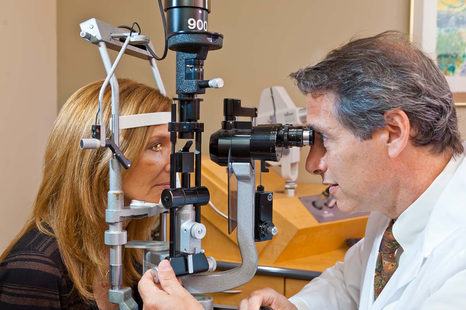 slit lamp biomicroscope examination of the eye