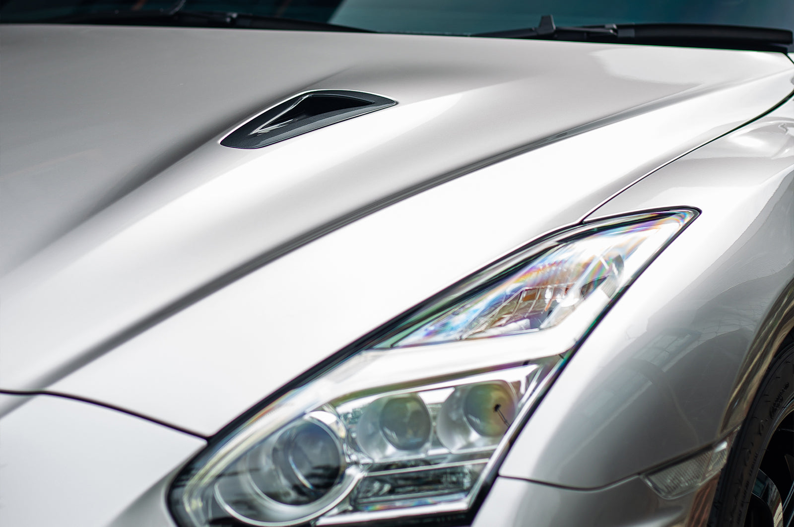 Nissan GTR – Supergloss Metallic Silver