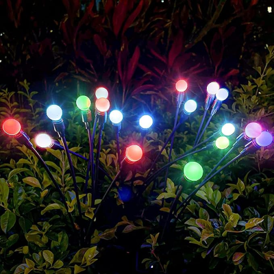 lampes solaires pour le jardin dans une plante