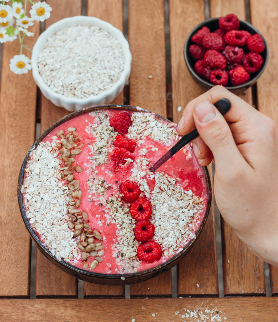 Gekeimte Haferflocken Himbeer Smoothiebowl