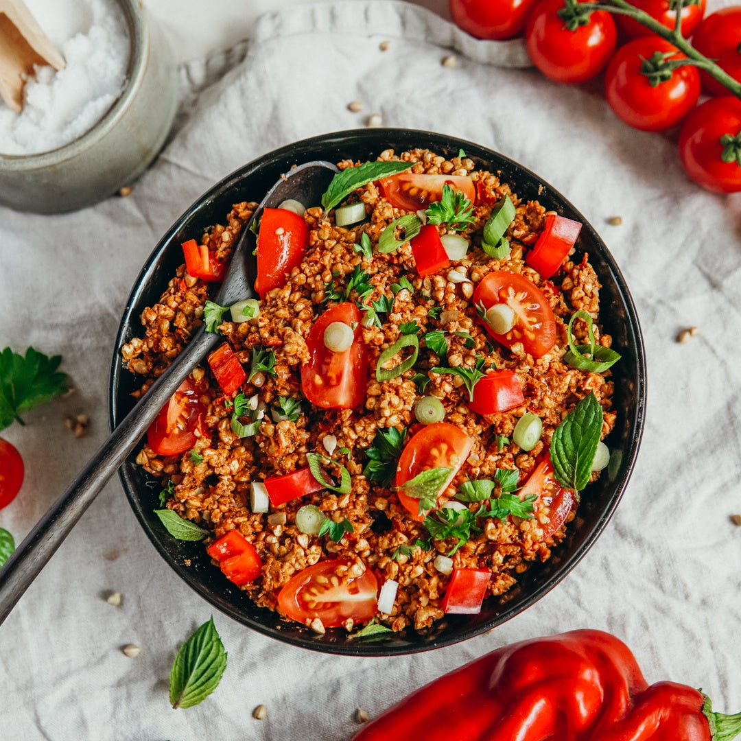 Einfacher basischer glutenfreier gekiemter Buchweizen Sprossen Bulgur