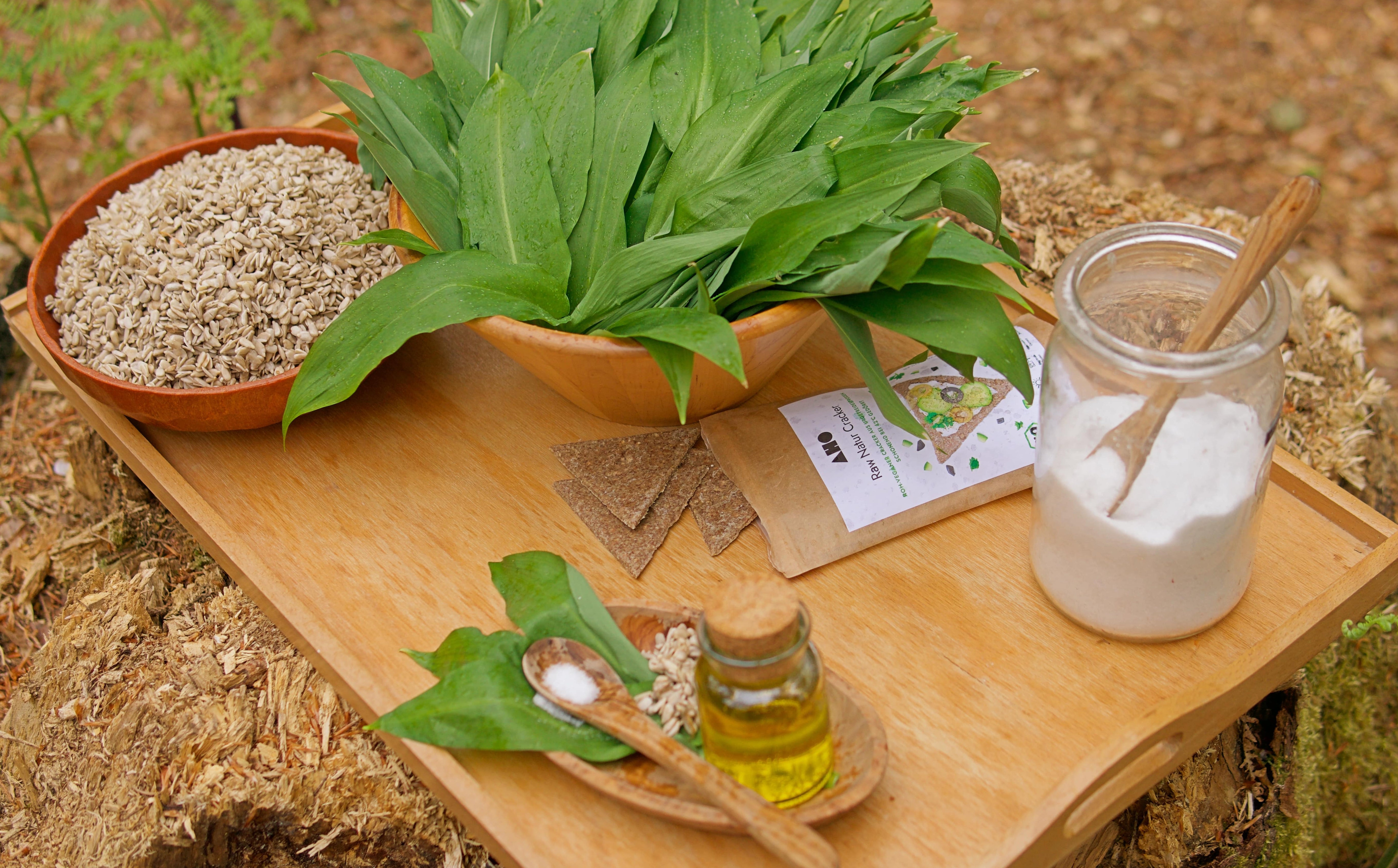 aho cracker superfood bärlauchpesto Rezept Selbermachen dip aufstrich zutaten pesto verde Olivenöl salz Ursalz sonnenblumenkerne