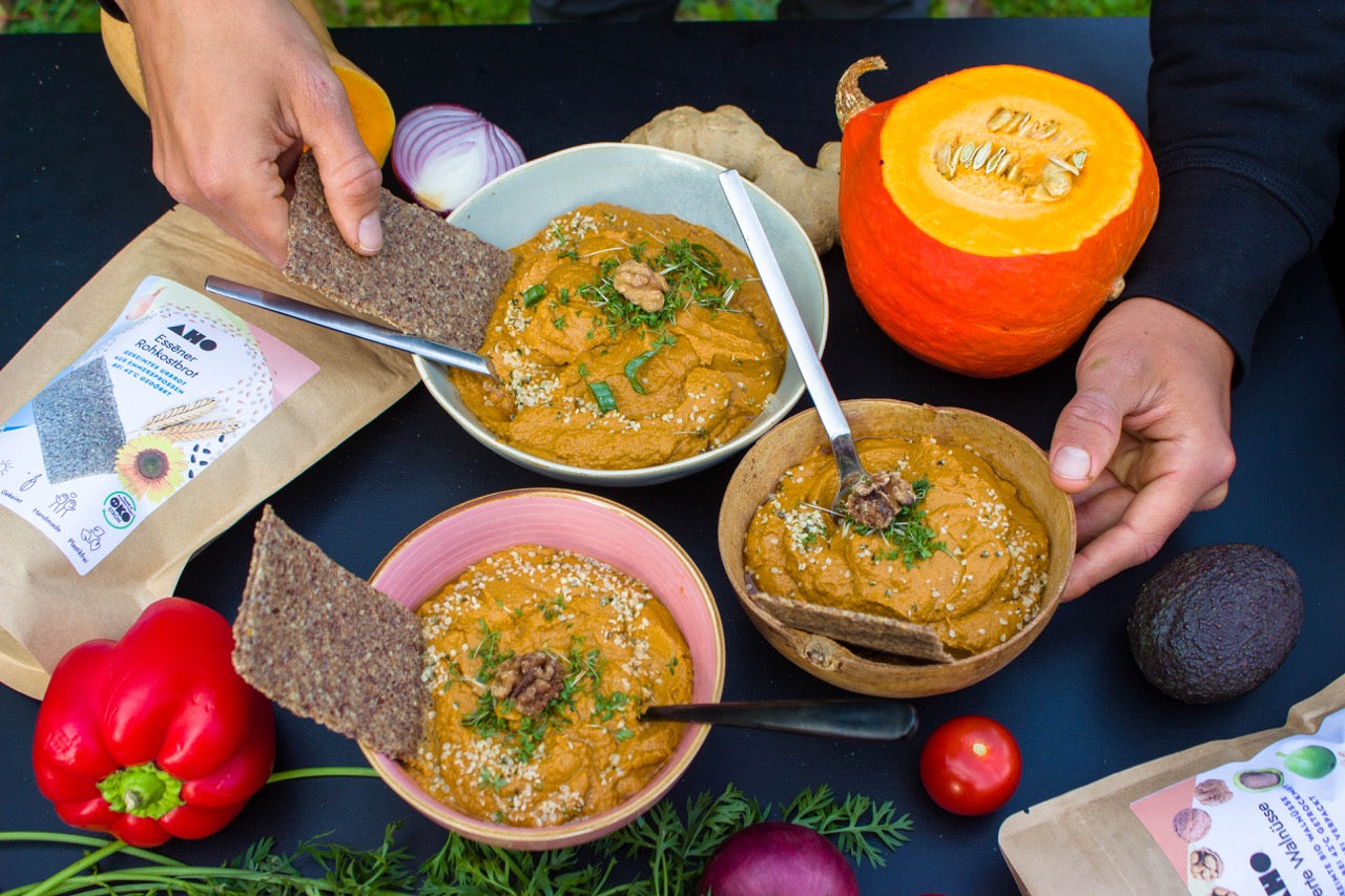 ROhkost Kürbissuppe mit Ingwer und gekeimten Saaten