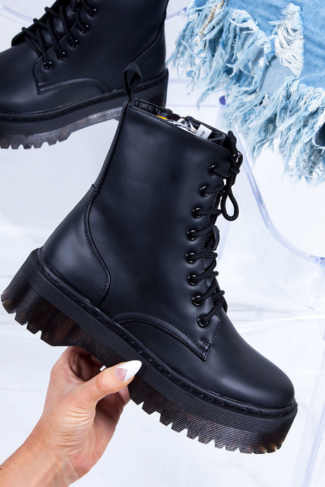 ladies black chunky boots