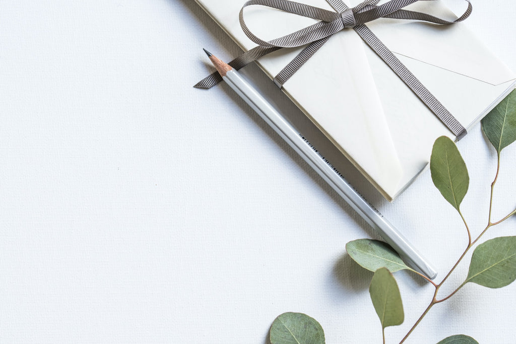 Branded Gifts for Clients Recommendations: 3 Corporate Gifts that Balance Prestige and Substance, Key Tips for Fail-Safe Gifting.