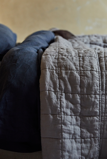 Blue linen sheet set and Grey Linen Quilt