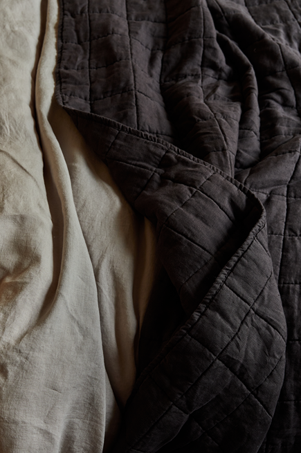 Linen vs Cotton Quilt - Or & Zon