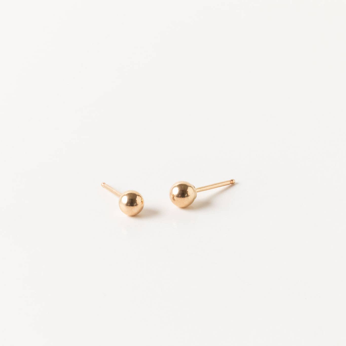 Sophie Studs