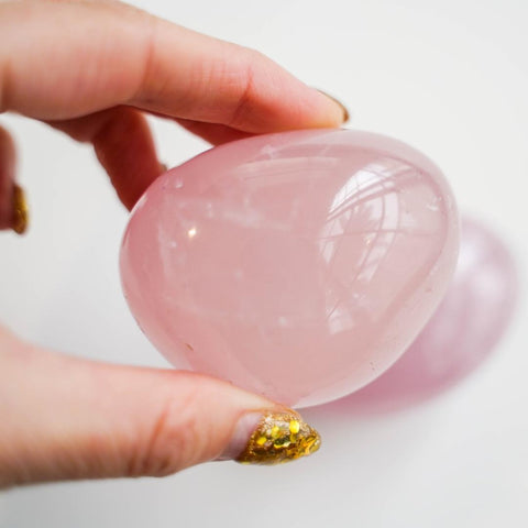 Rose Quartz Palm Stone - Must Have Crystals for Beginners