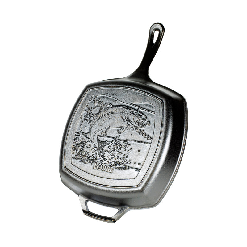 Lodge 6.5 Wildlife Series Cast Iron Wolf Skillet