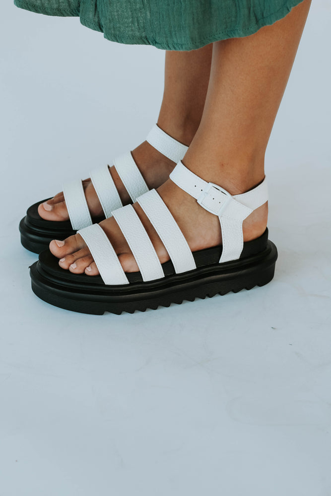 blaire flatform sandal