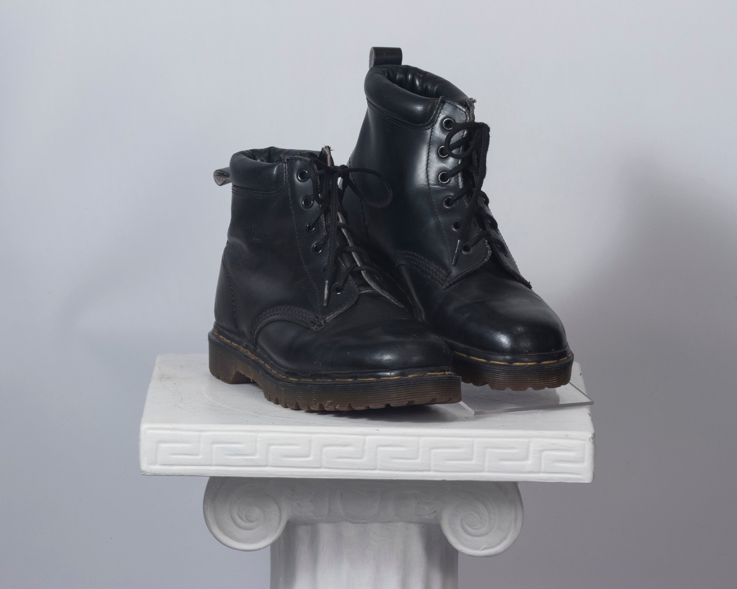 Dr. Martens Made in England. UK7cm