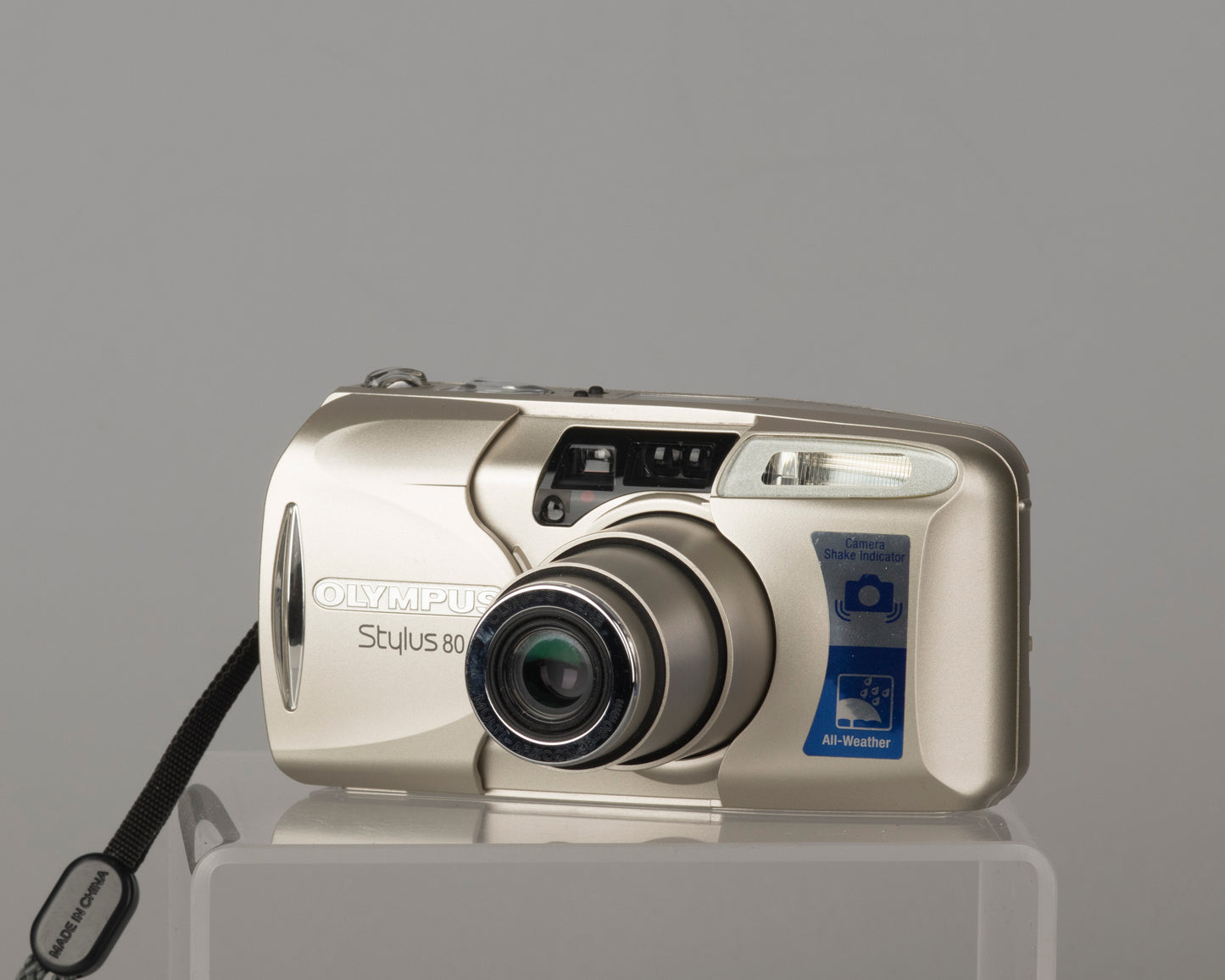 Olympus Stylus 80 µ[mju:]-III 80) 35mm film camera New Wave Pool