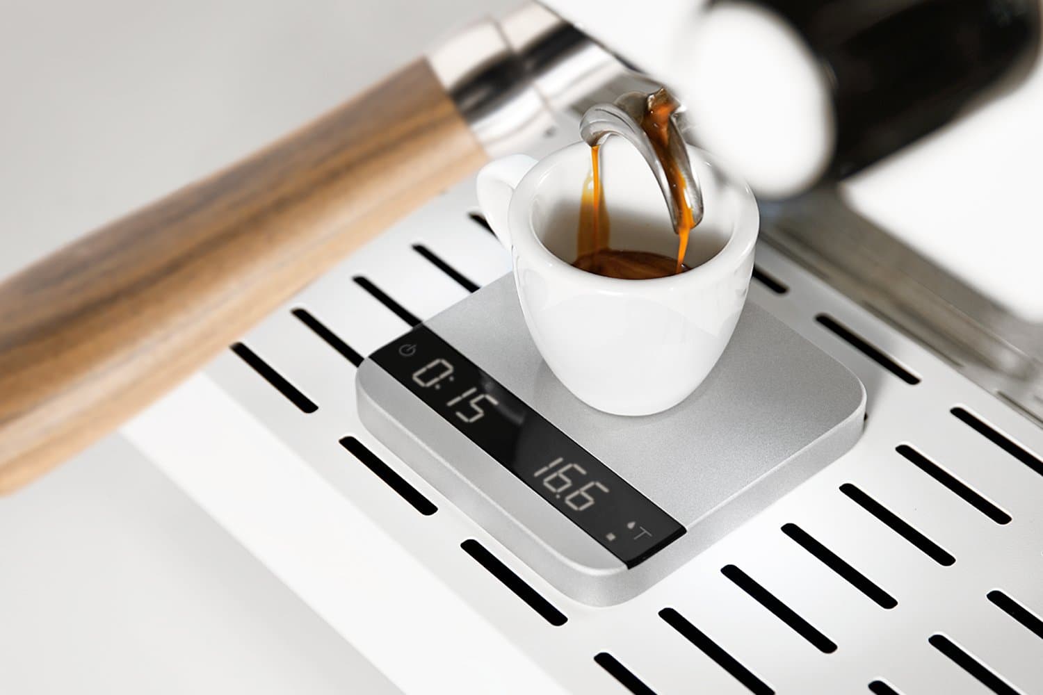 The Acaia Lunar: Trendy Toy or Serviceable Scales? - Perfect Daily Grind