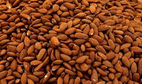 almonds vitamins