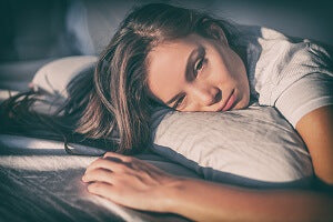 how does melatonin help sleep?
