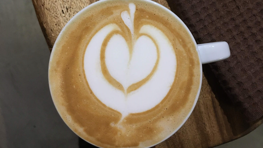 Latte Art Tulip