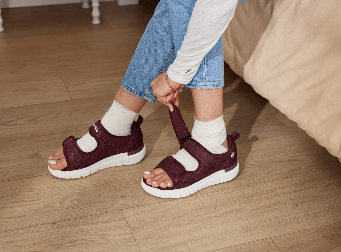 FitVille Women's EasyTop Recovery Sandal V3 - 2