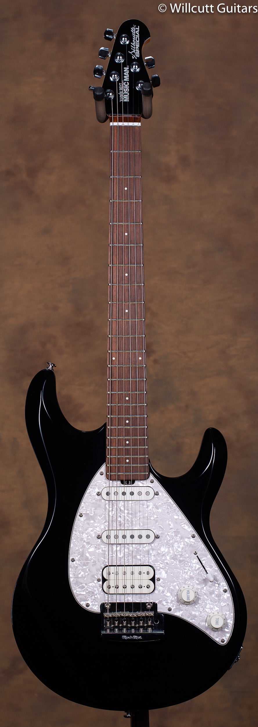 ポケットいっぱい MUSICMAN silhouette special ストラト 定価24万