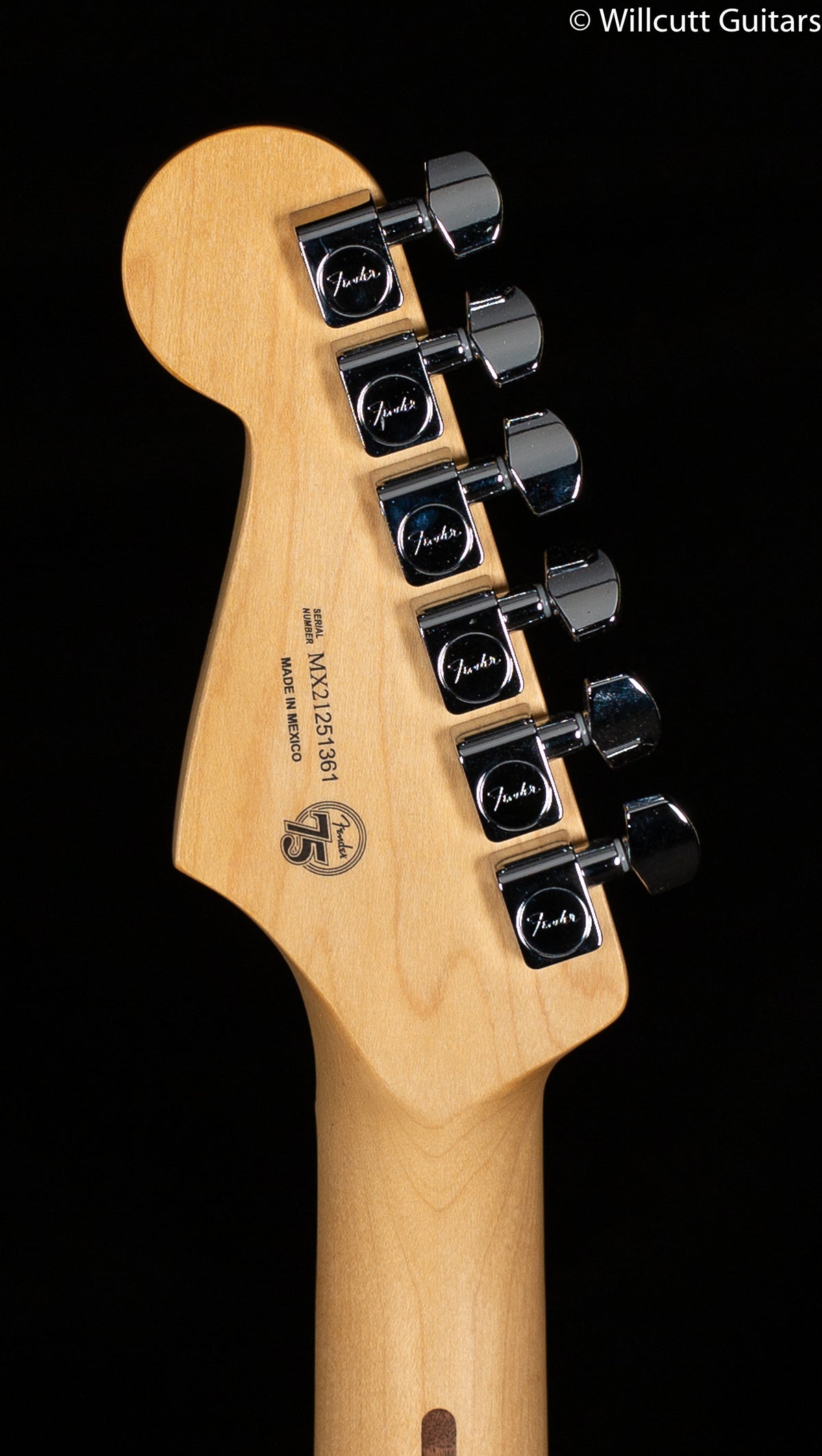 Fender Deluxe Stratocaster HSS Plus Top IOS Connectivity Aged 