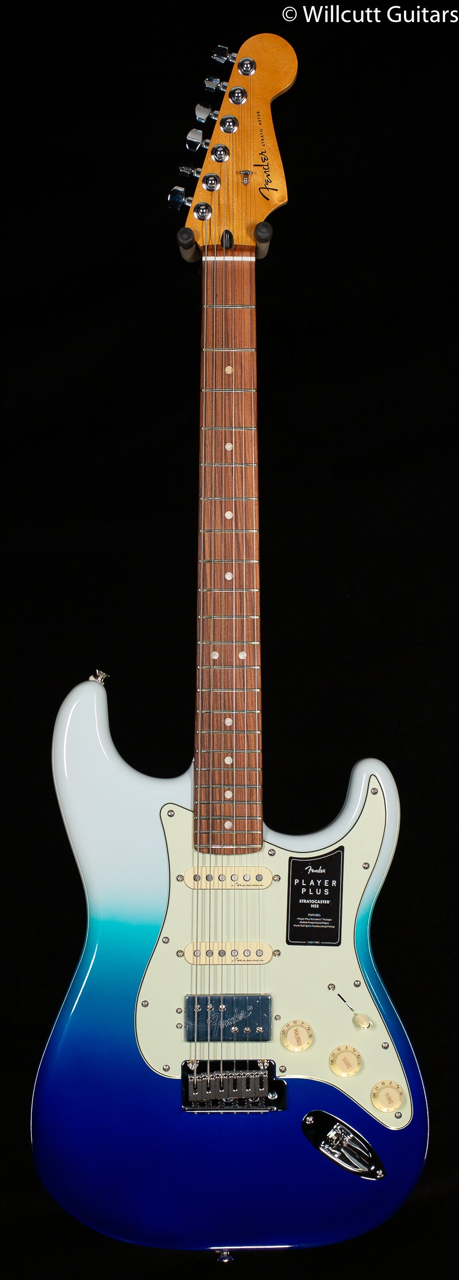 Fender Player Plus Stratocaster HSS, Pau Ferro Fingerboard, Belair