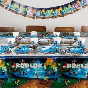 Roblox Un Juegeo De Vajilla Y Mantel Y Los Enseres De La Fiesta Glowingtime - recuerdos para cumpleanos de roblox fiesta de roblox para ninos
