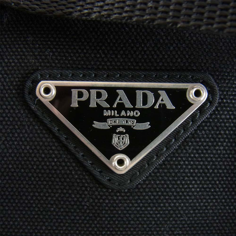 PRADA プラダ V152 三角ロゴプレート ナイロン リュック ブラック系【中古】 – ブランド古着 LIFE