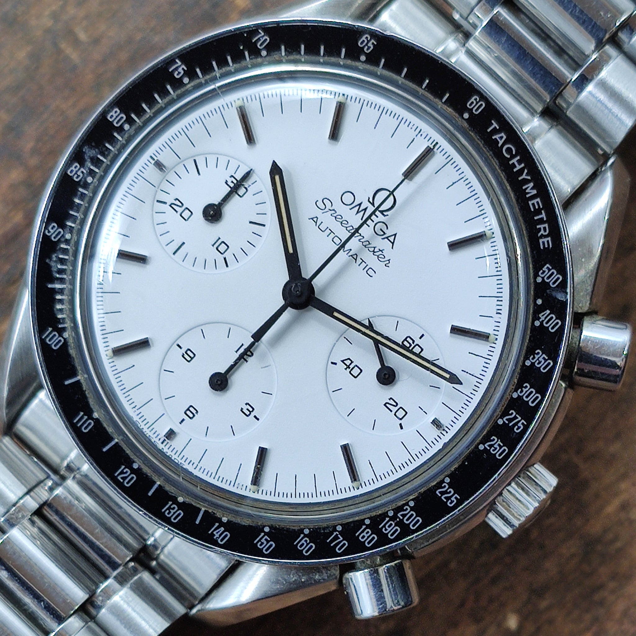 omega speedmaster reduced white dial