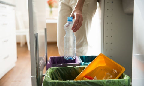 The Best Ways to Clean a Dirty Kitchen Trash Can
