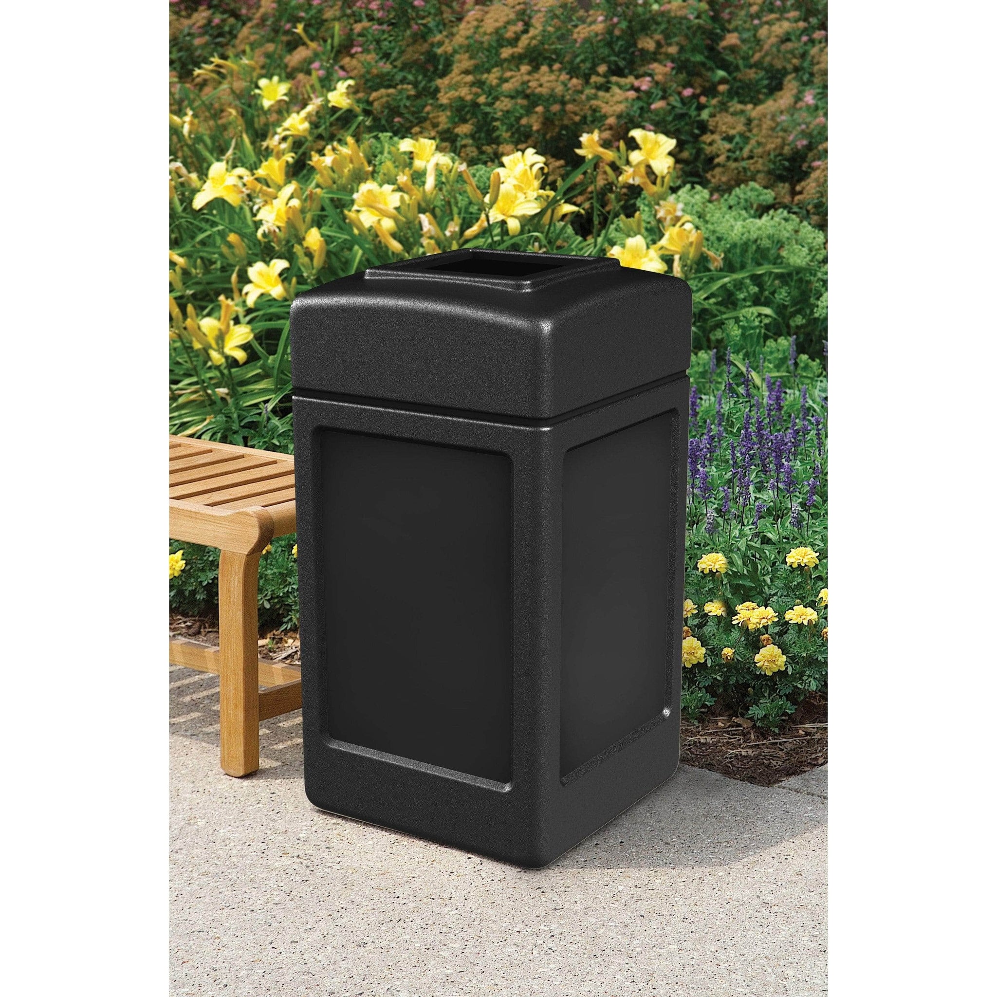 outdoor garbage cans