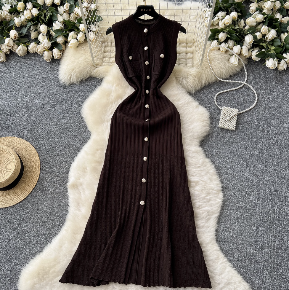 Round Collar Sleeveless Knitted Dress