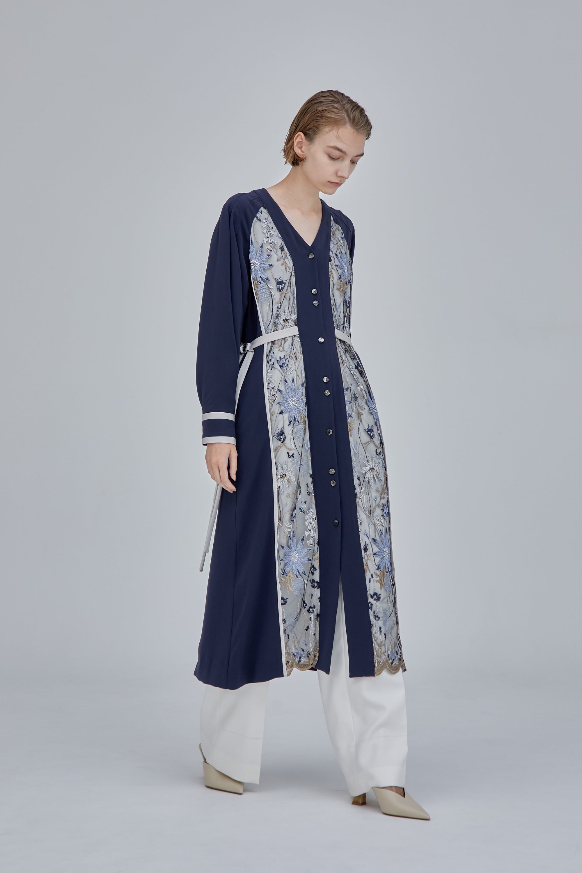 Framed flower open long dress (Navy) – MURRAL