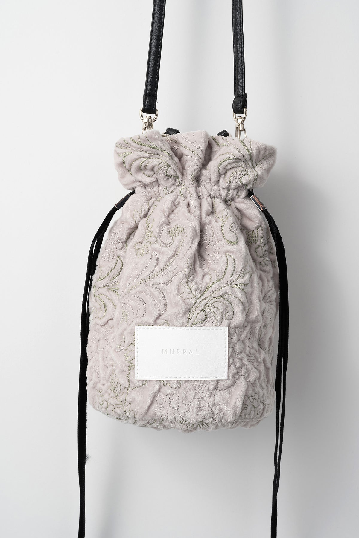 Quartz embroidery mini bag (Black)