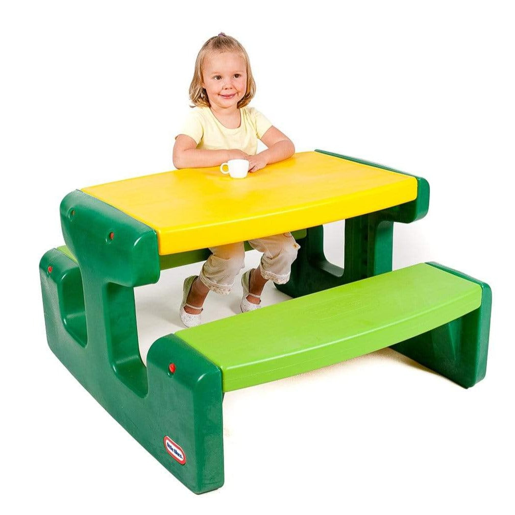 Little Tikes Outdoor Little Tikes Picnic Table Evergreen 21234989924520 1200x1200 ?v=1609879357