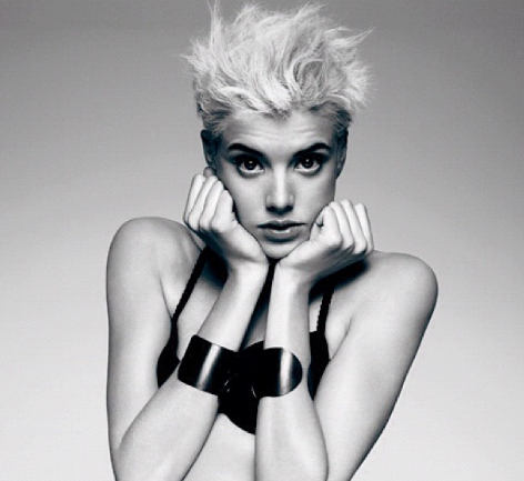 Agyness Deyn pixie cut