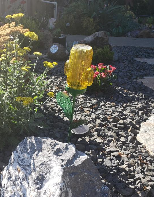 Solar Yellow Cactus Garden Stake with 3 LED lights, 5 by 32 Inches