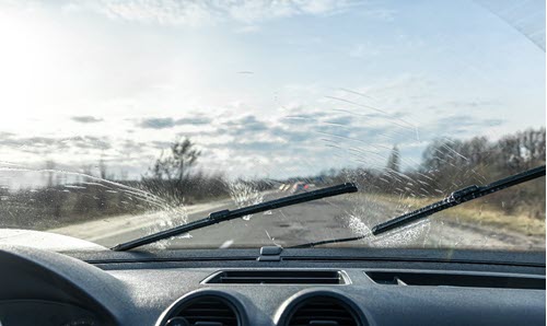 Windshield – A Crucial Role In Vehicle Safety image 1.jpg__PID:22ba1da3-97f8-4cac-96d8-4f40cd6c02bb