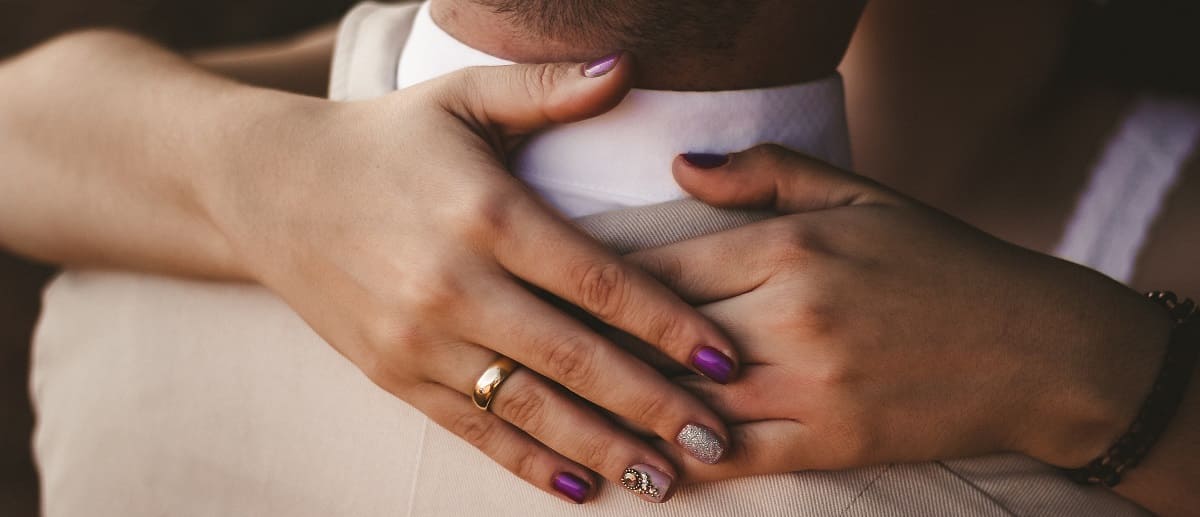 Comment choisir sa taille de bague de couple Insta-Couple