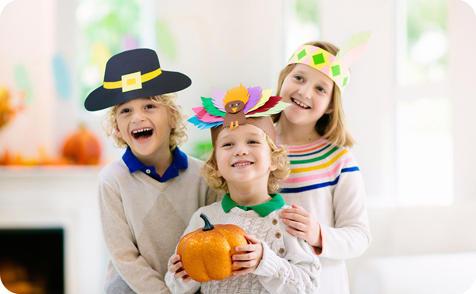 kids wearing thanksgiving outfits