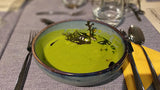 Erbsen-Spinat Suppe, eine pikante, cremige und sättigende Suppe