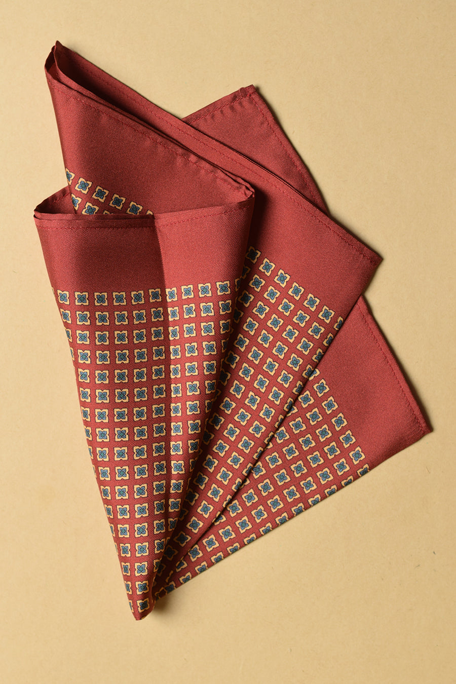 Exclusive Silk Print Pocket Square (HA99E)