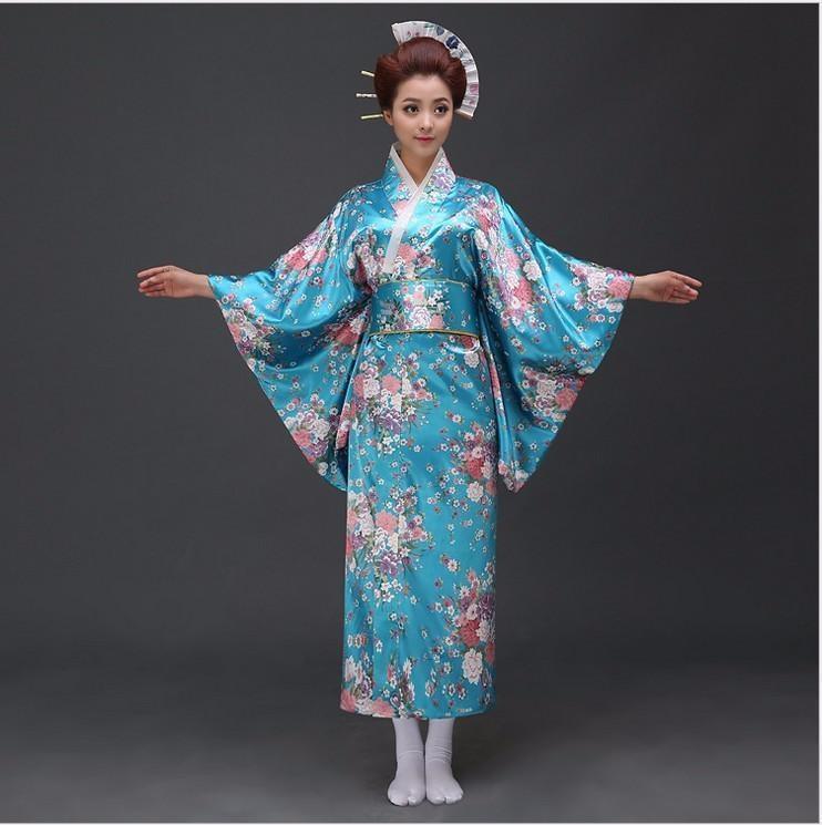 Traditional Japanese Kimono Dress for Women | Japan Avenue