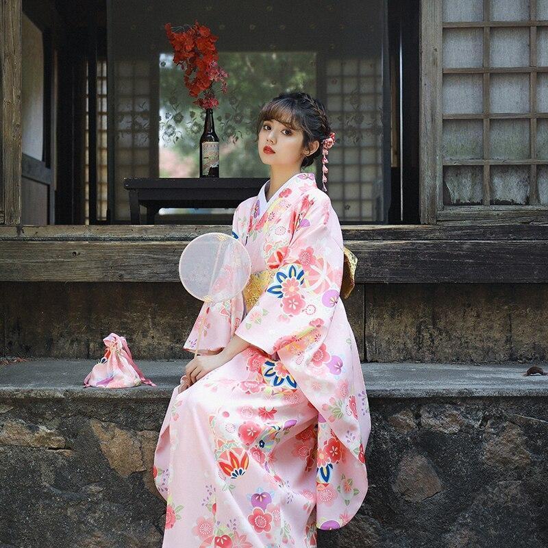 aardbeving hoogte Steil Traditional Japanese Kimono Dress | Japan Avenue