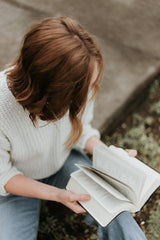 girl reading