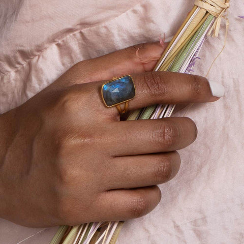 ring with labradorite stone by LAVANI Jewels