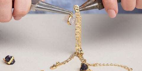 Bijoux artisanaux conçus par LAVANI Jewels