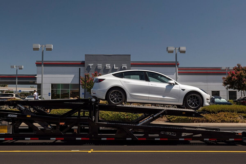Tesla Recalls 362,758 Cars Due to Full Self-Driving Crash Risk 