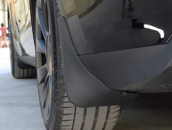  Spigen WeatherBloc Mud Flaps (Carbon Edition) All-in-One  Designed for Tesla Model Y 2023 : Automotive